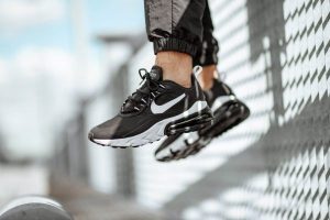 Nike Air Max 270 React Black White